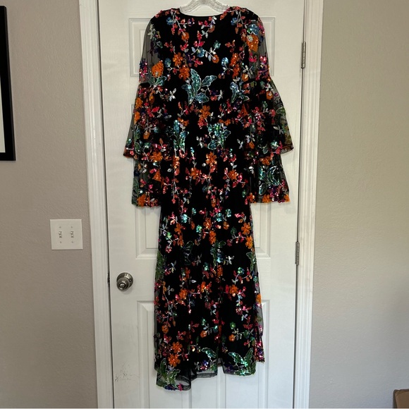 Buddy Love Floral Maxi Dress COLETTE LONG SLEEVE
MAXI DRESS in DUSK formal event - Picture 7 of 10